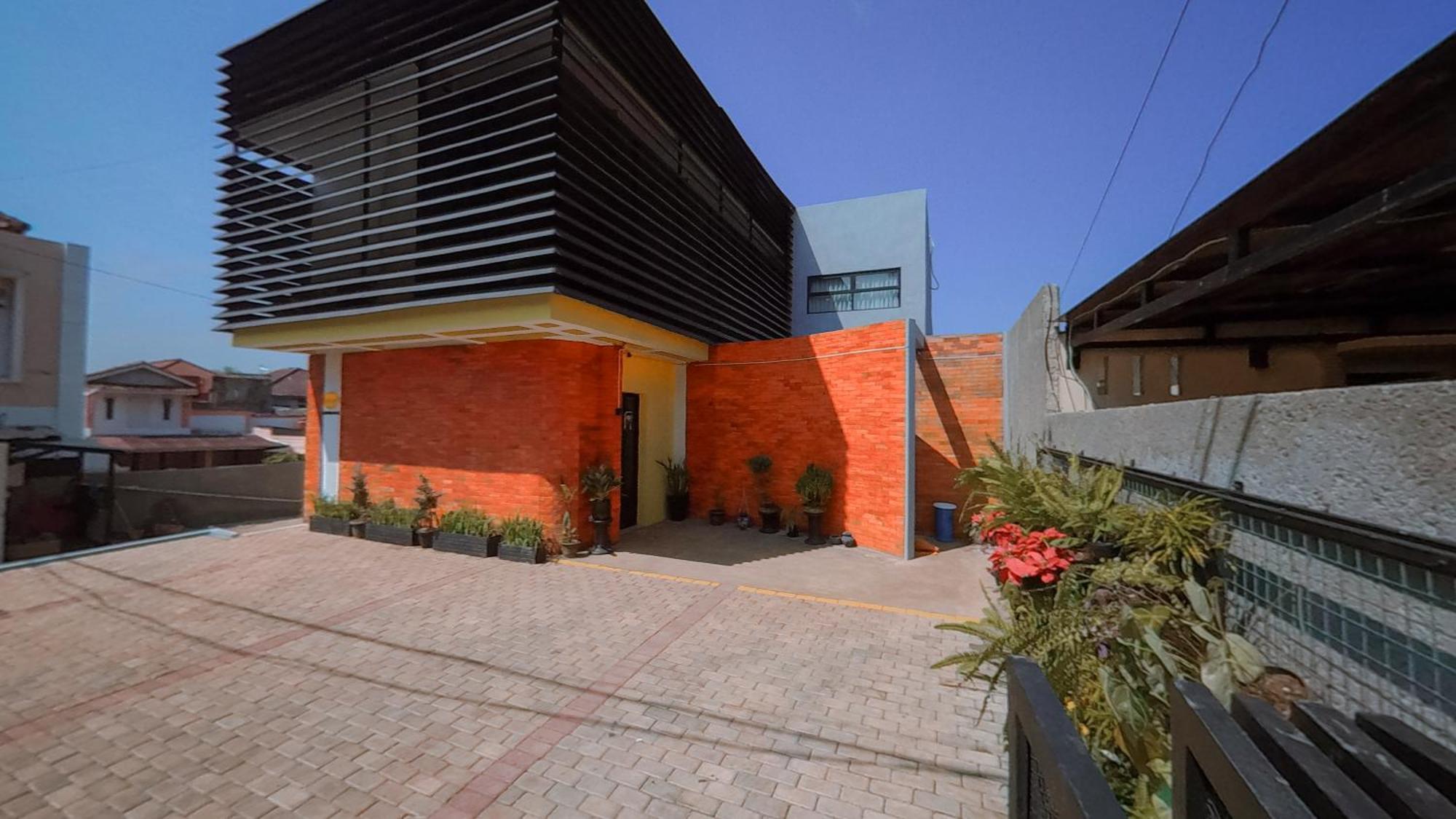 Arlita Guesthouse Cianjur Bagian luar foto