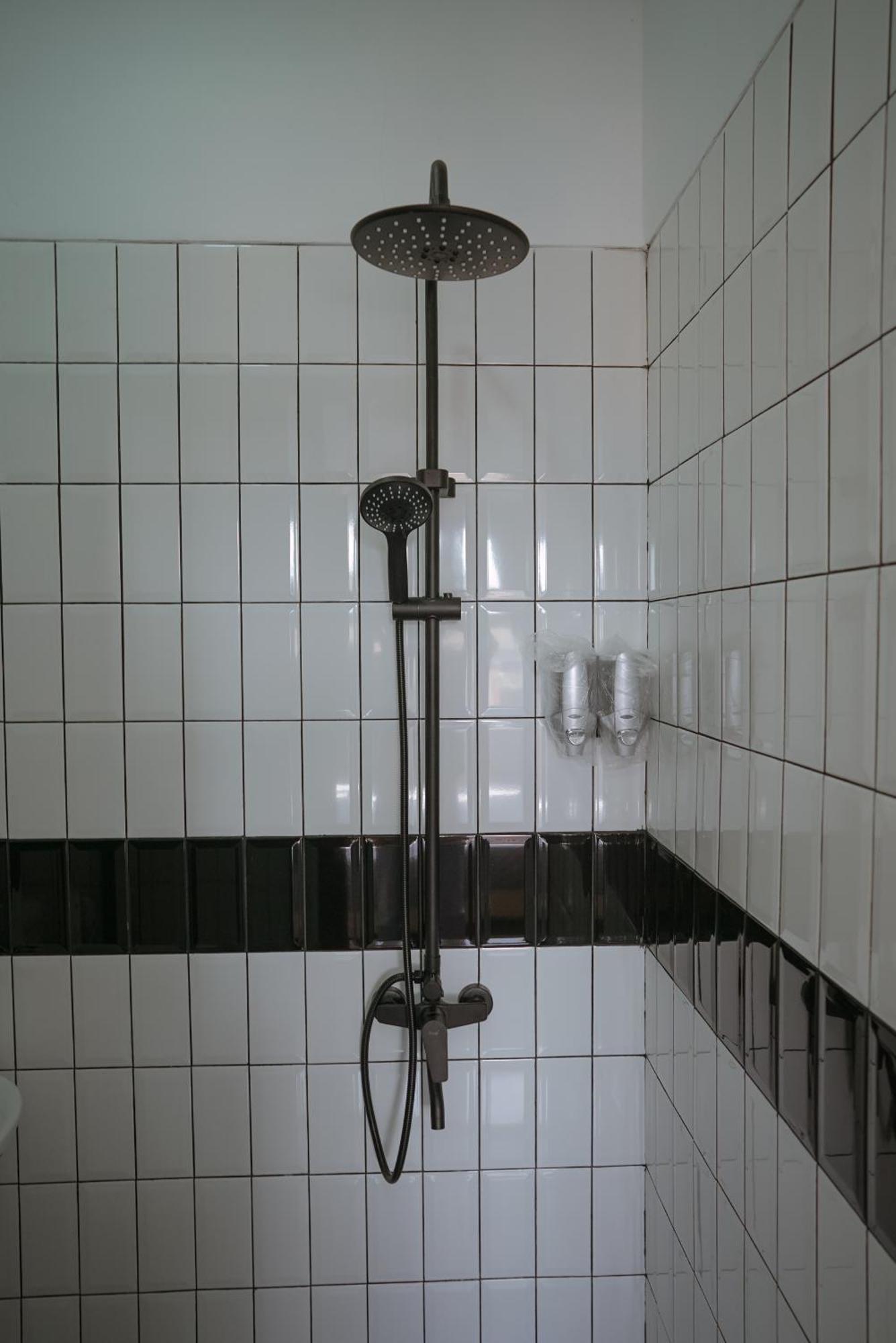 Arlita Guesthouse Cianjur Bagian luar foto